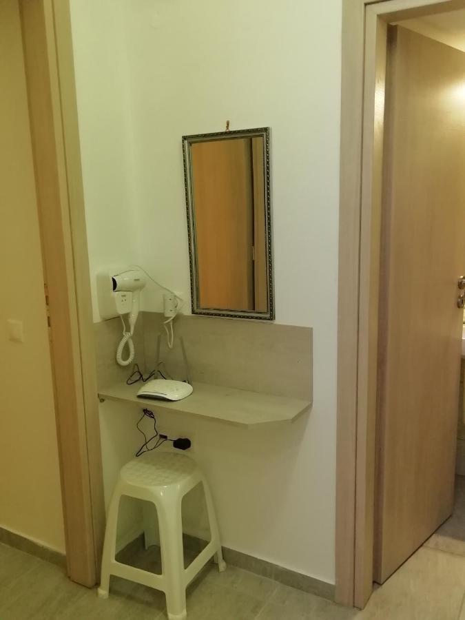 Cute Apartmnet In Thiseio Athen Eksteriør billede